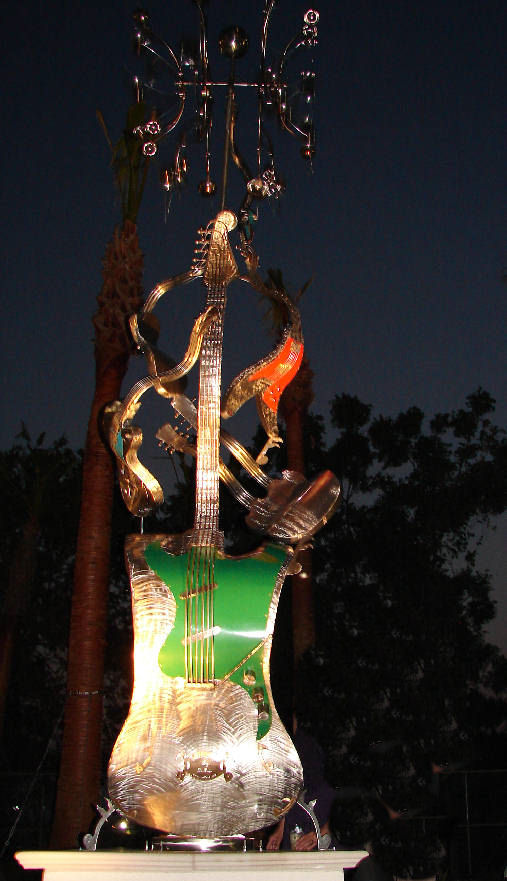 Killer Riffs at night Kinetic Wind Monumental Sculpture by LaPaso - Kinetic sculpture